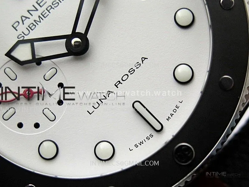 PAM1579 Luna Rossa Submersible 42mm VSF 1:1 Best Edition White Dial On Black Fabric Strap P900