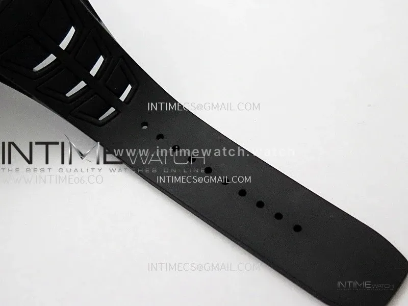 RM055 Black Crown White Inner Black/White Ceramic ZF 1:1 Best Edition Skeleton Dial On Black Rubber Strap RMUL2 Super Clone