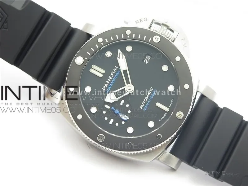 PAM683 Luminor Submersible 42mm VSF Best Edition Black Dial on Rubber Strap P900 Clone