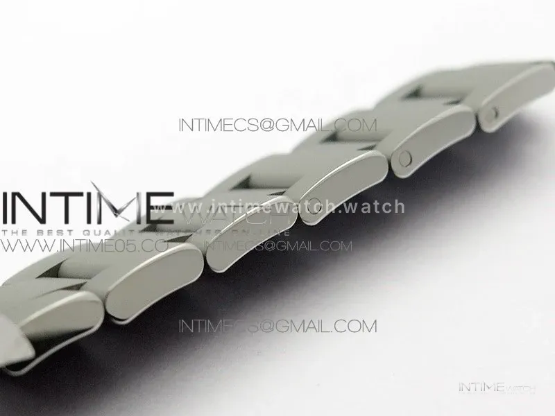 The Rough Matt Carbon Sandblast SS GMF Best Edition Carbon Dial on SS Bracelet SA3130