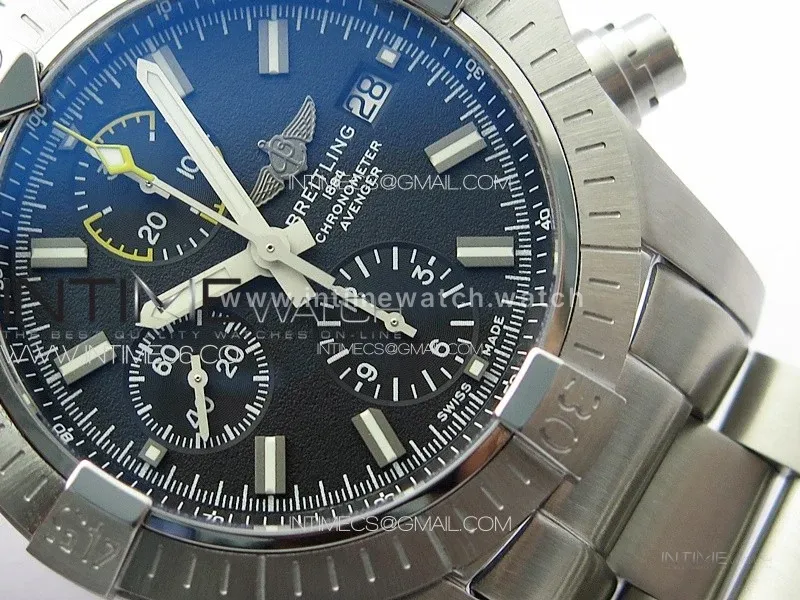 Avenger Chrono SS Yellow Second hand B50 Black Dial on SS Bracelet A7750