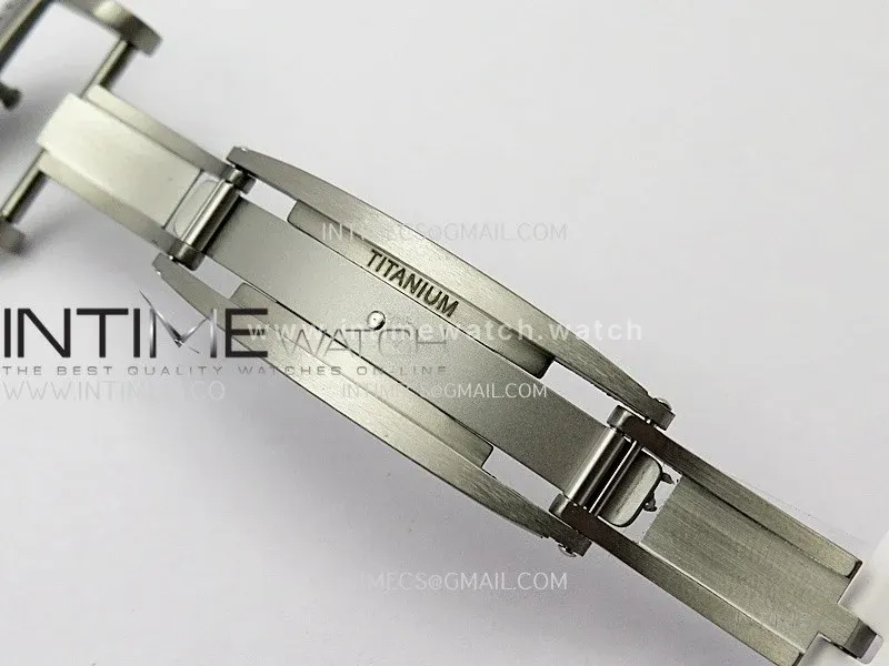 RM035-01 White Carbon ZF Best Edition Skeleton Dial On White Rubber Strap Super Clone RMUL2
