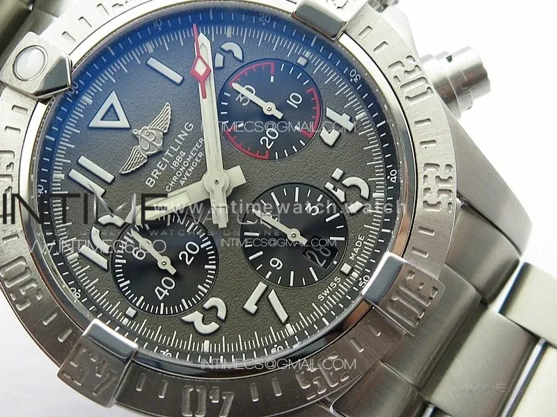 Avenger Chrono SS 369 Subdial B50 Gray Dial on SS Bracelet A7750