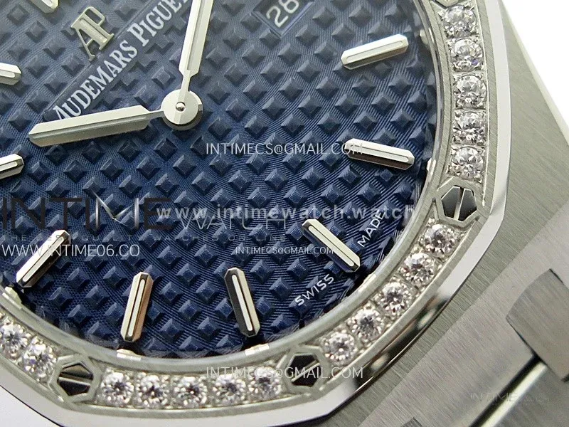 Lady Royal Oak 33mm 67651 Diamonds SS ZF 1:1 Best Edition Blue Textured Dial on SS Bracelet RONDA Quartz