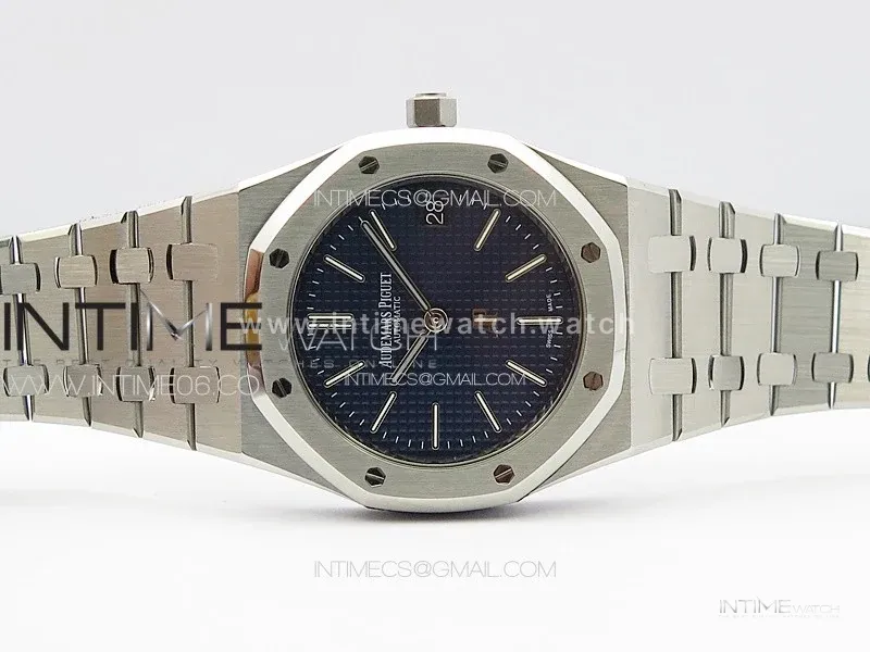 Royal Oak 15202 39mm Blue Dial