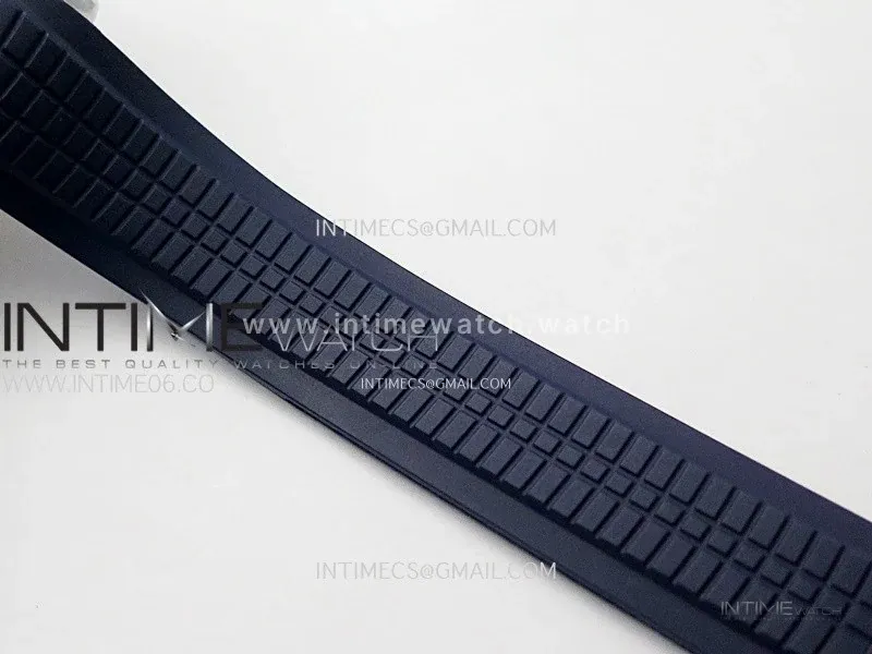 Aquanaut 5968G-001 Blue Dial on Blue Rubber Strap in Steel