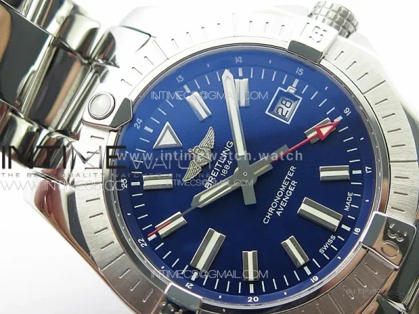 Avenger Automatic 43mm GMT SS B50 Best Edition Blue Dial on SS Bracelet A2824