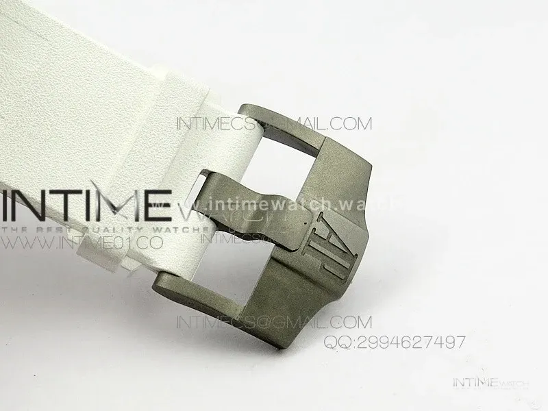 Royal Oak Offshore Diver White Ceramic BP on White Rubber Strap A3120
