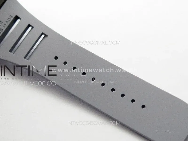 RM035-02 Forged Carbon Case KUF Best Edition Red Crown on Gray Rubber Strap MIYOTA8215