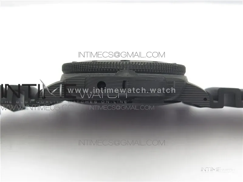 PAM960 Luminor Submersible Carbotech