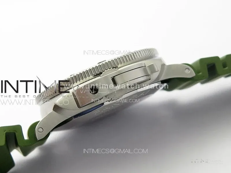 PAM1226 Y VSF 1:1 Best Edition White Dial on Green Rubber Strap P.900 Super Clone