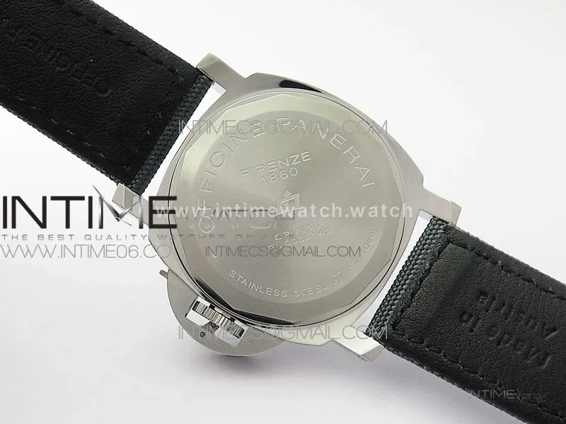 PAM774 HWF Factory on Black Lether Strap Aisan 6497-2
