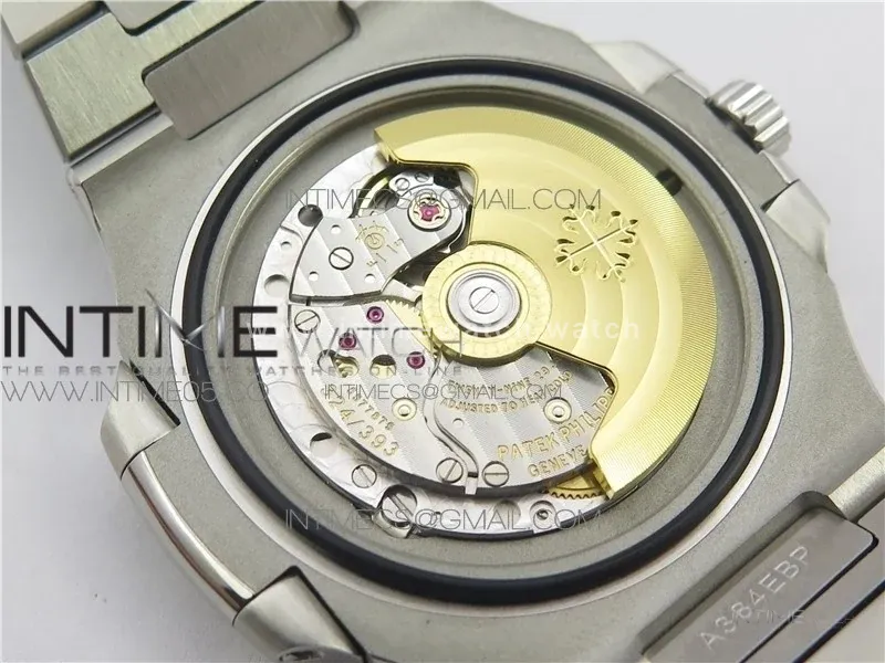 Nautilus Jumbo 5711/1A-011 White Dial