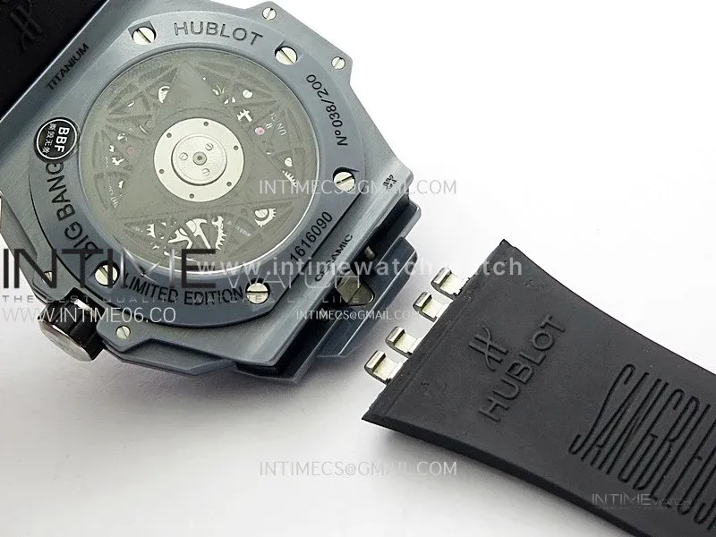 Big Bang Sang Bleu II Gray Ceramic BBF Best Edition on Gray Rubber Strap A1240