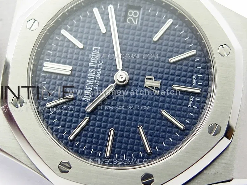 Royal Oak 15202 39mm Blue Dial