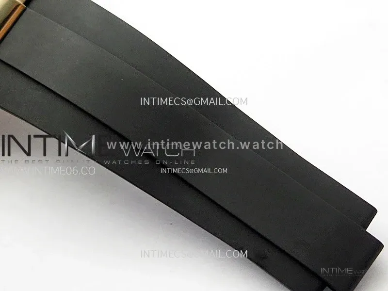 Sky-Dweller 336235 RG Noob 1:1 Best Edition White Dial on Black Rubber Strap Asian 23J to 9001