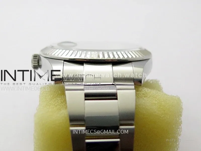 Datejust 41 126334 Bright Black Dial Stick Markers on Oyster Bracelet