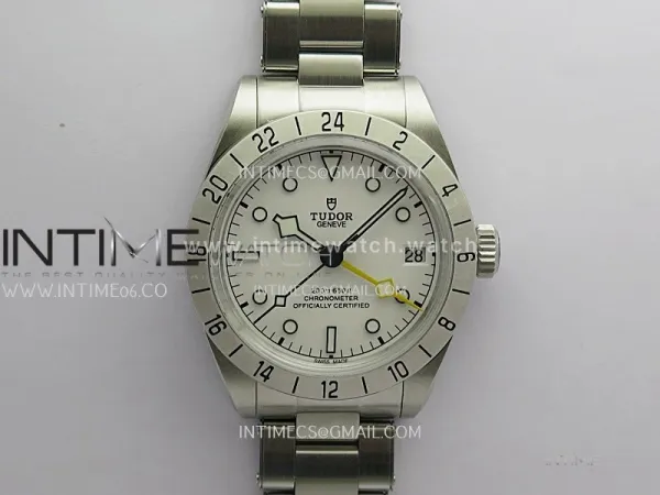 Black Bay M79470 GMT SS ZF 1:1 Best Edition White Dial On SS Bracelet Super Clone 3186