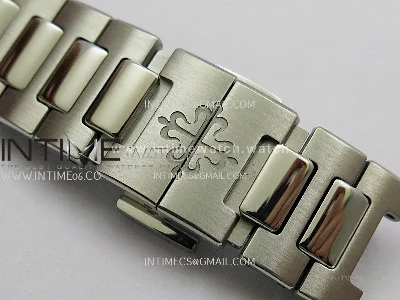 Nautilus 7118 Ladies Diamond Bezel SS DDF 1:1 Best Edition Silver Dial On SS Bracelet Super Clone DD26-330