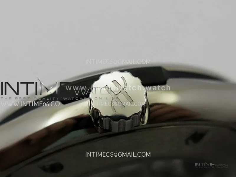 Classic Fusion 42mm Titanium JJZF 1:1 V2 Best Edition Black Dial On Black Gummy Strap