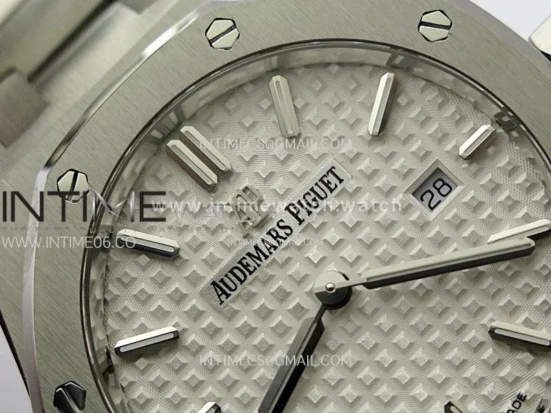 Lady Royal Oak 33mm 67651 SS ZF 1:1 Best Edition White Textured Dial on SS Bracelet RONDA Quartz
