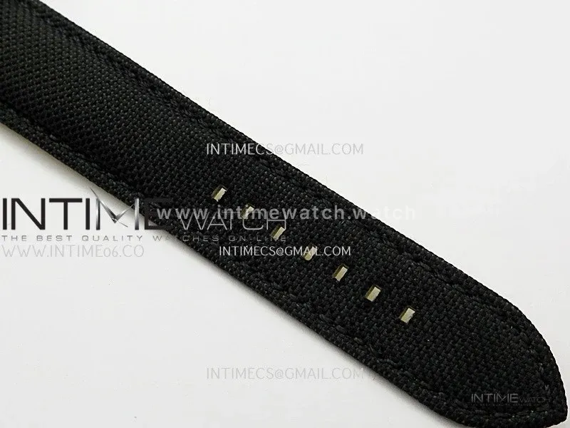 Avenger Chronometer 42mm GMT Red Second Hand SS BLSF 1:1 Best Version Black Dial On Black Nylon Strap A2836