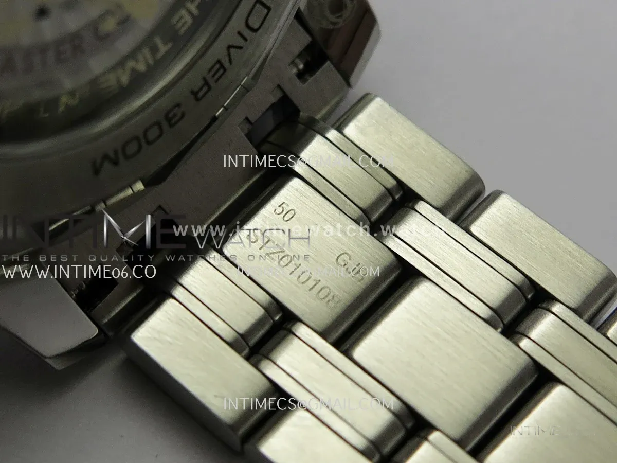 Seamaster Diver 300M 007 Free Sprung ORF 1:1 Black Dial On SS/RG Bracelet Asian Super Clone 8800