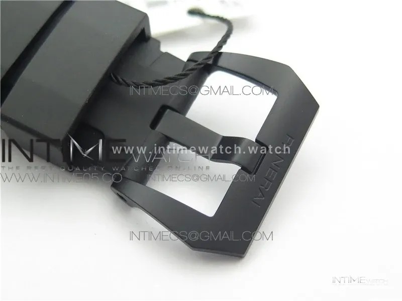 PAM960 Luminor Submersible Carbotech
