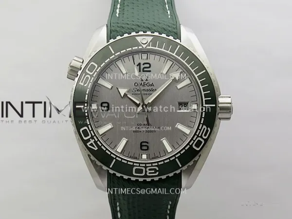 Planet Ocean 600M 43.5mm Green Ceramic Bezel SS VSF 1:1 Best Edition Silver Dial on Green Rubber Strap A8900